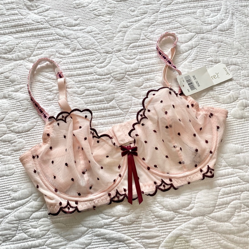 NWT Le Mystere Petal Pink Polka Bra Size 32E